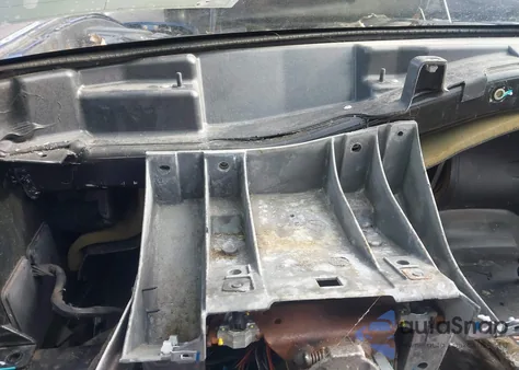 2004 Chevrolet Corvette from USA, damaged, VIN 1G1YY32G245111898